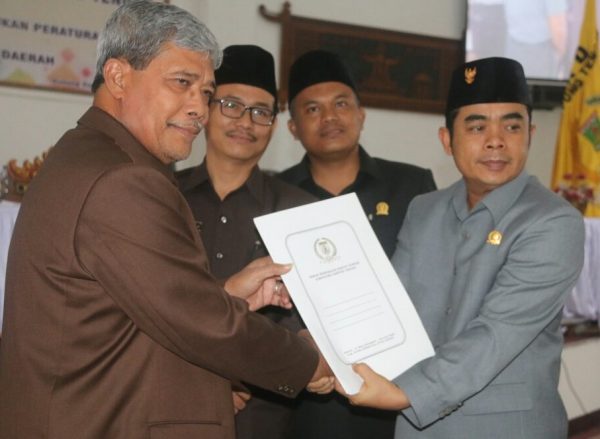 Ketua Jadi Tersangka Kantor DPRD Lampung Tengah Lengang, Junaidi Sunardi Menghilang