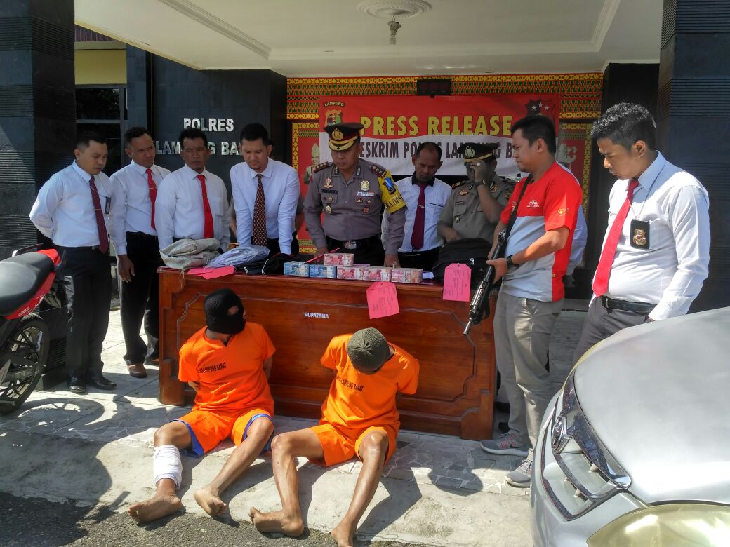 Ekspose Kasus Perampokan Sales PT BW Tiga Pelaku Buron