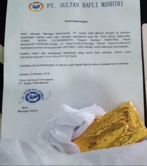 TKA Asal Cina Tertangkap Bawa Emas Batangan di Bandara Rahadi Oesman Ketapang