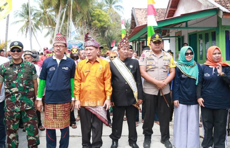 Semarak Pulau Pisang Diawali Jalan Sehat