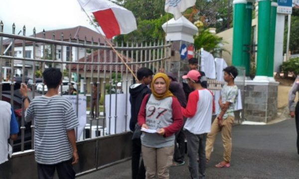 Progres Penuntasan Dugaan Kasus Korupsi di Kejati Lampung Lamban, Koaliasi Tiga LSM Ancam Gelar Demo Besar-besaran
