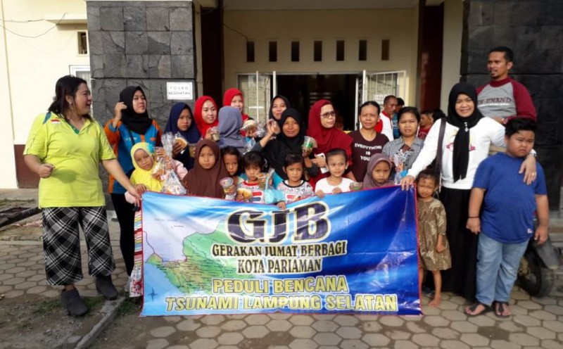 GJB Bagikan Makanan ke Pengungsi Tsunami Lamsel