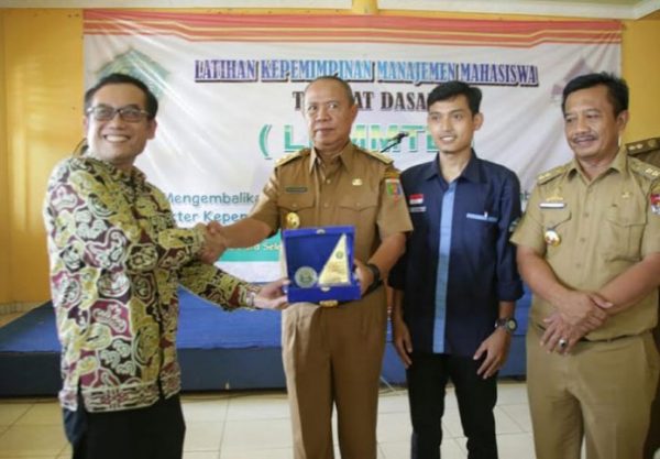 Wagub Bachtiar Keynote Speaker Seminar Kepemimpinan Era 4.0