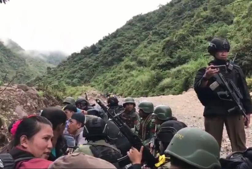 15 Guru Disandera Pemberontak Papua, Ada yang Diperkosa Bergilir?