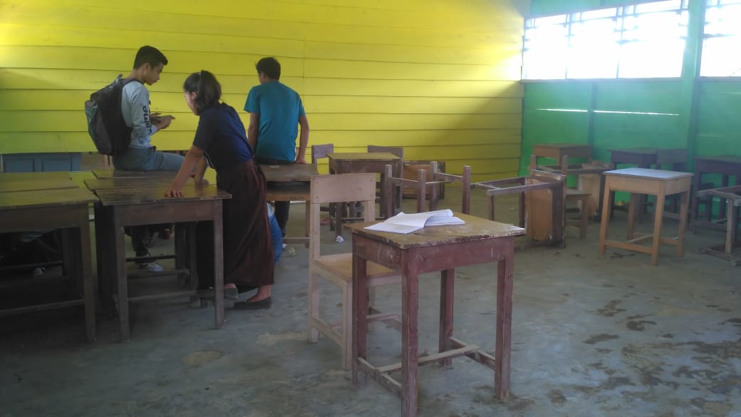 Guru Tak Mengajar Selama Dua Bulan, Sekolah Ini Terlantar