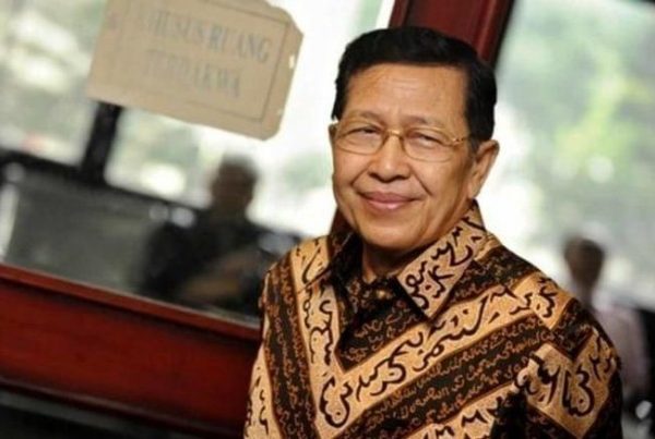 Mantan Mendagri Hari Sabarno Wafat dan Dimakankan di Karawang