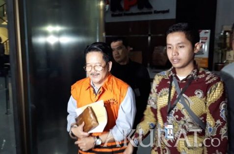 Sibron Azis Suap Fee Proyek ke Khamami Pake Prantara