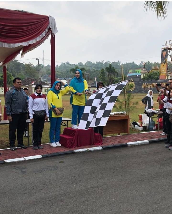 Senam Bersama Semarakkan Hut Polwan ke 70 Polda Lampung