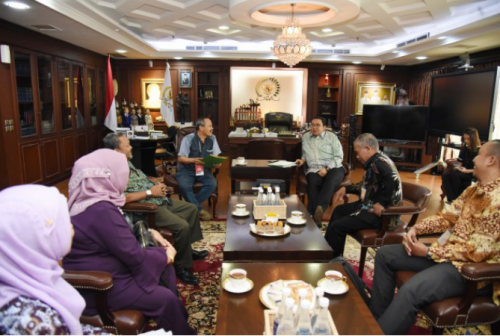 Omset Merosot, Koperasi Warteg Ngadu Ke DPR-RI