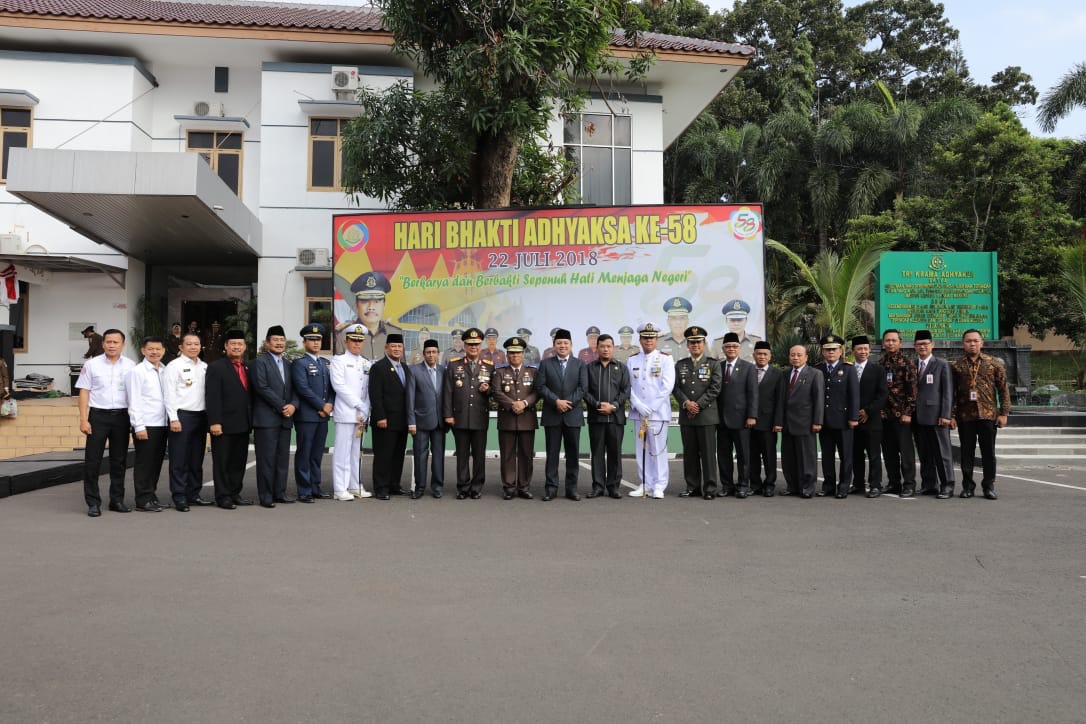 Gubernur Ridho dan Forkopimda Hadiri Hari Bhakti Adhyaksa Ke-58