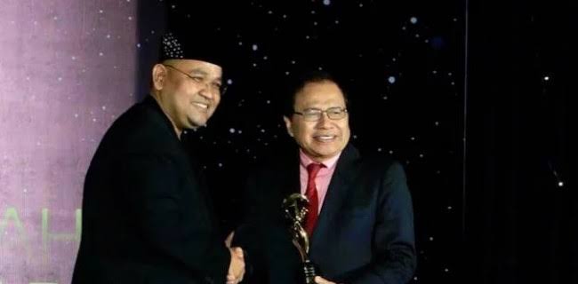 Teguh Santoso Hadiri Moeslim Choice Award 2018
