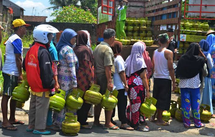 Awal 2019 Pembeli Gas Elpiji 3 Kg Harus Tunjukkan KTP
