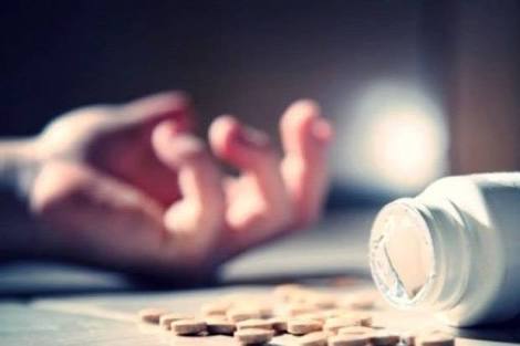 Pemuda Paruh Baya Tewas Operdosis Minum Oplosan Obat Generik