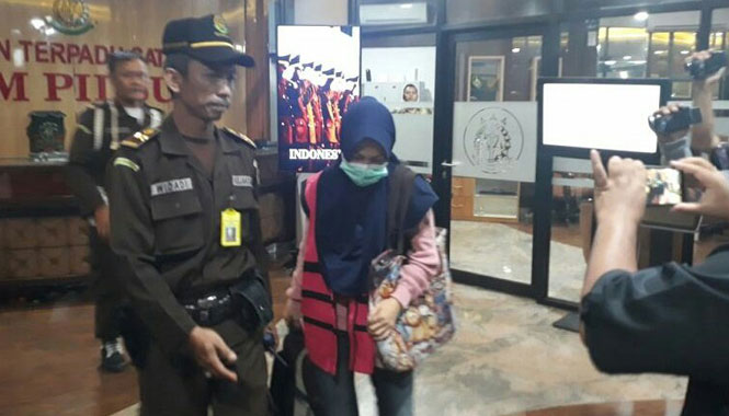 Suap 5,2 M Istri Pegawai Pajak Ditangkap