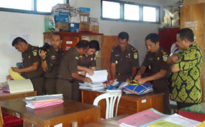 Jaksa Geledah Pemda Lampung Utara