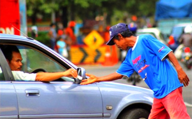 Tim Pemburu Preman Polres Metro Jakbar Bubarkan Jukir Liar