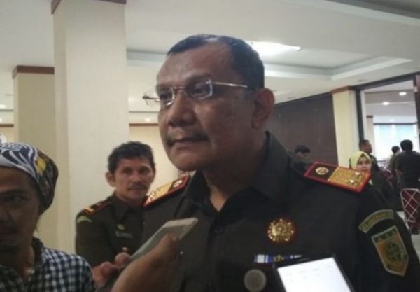 Oknum Kasipidsus Kejari Bone Terlibat Skandal Dengan Bidan Istri Staf Kacabjari?