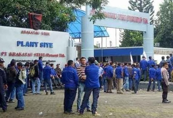 Krakatau Stell Akan PHK Ribuan Karyawan?