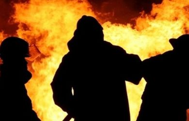 Tiga Warga Tewas Saat Kebakaran Ruko di Makassar