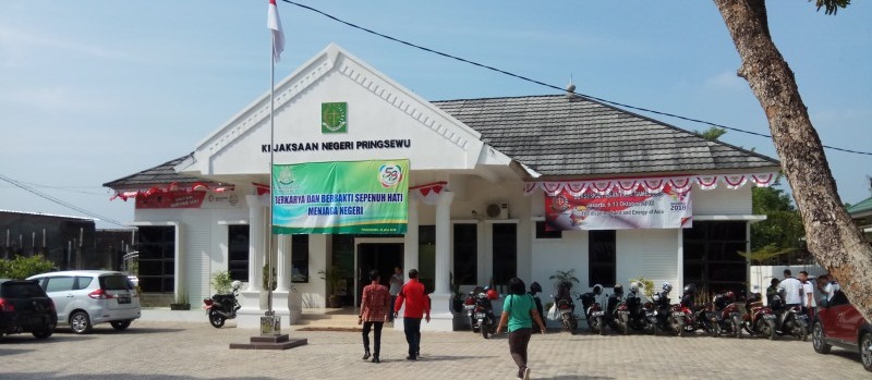Kejari Pringsewu Periksa Masyarakat Pekon Sukaratu Terkait Penyimpangan DD 2017