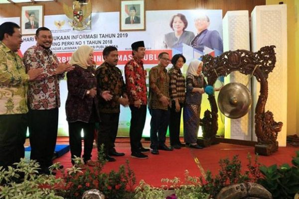 Komisi Informasi Luncurkan PERKI SLIP Desa