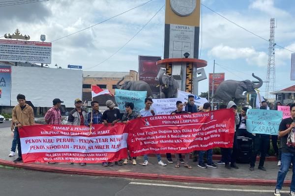 Massa GRAK Tuding Dana Desa di Lampung Barat Banyak di Korupsi?