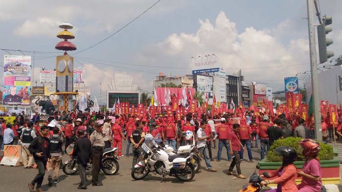Aksi Damai Para Buruh Mengenang Perjuangan May Day