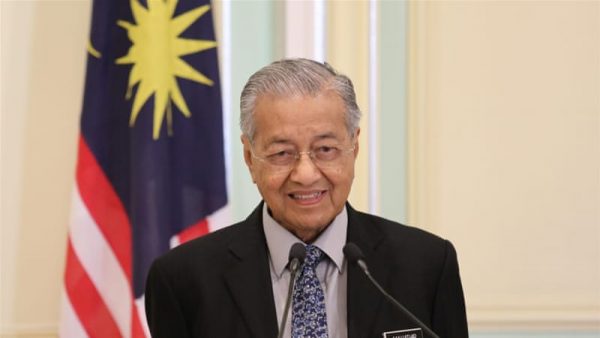 Mahathir Mundur, Dua Wakil Ketua Partai Pendukung Dipecat