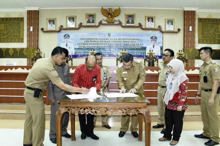 Perbaiki Raport Merah Ombudsman MOU Pelayanan Publik Pesawaran