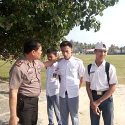 Polsek Pesisir Tengah Gelar OTS di Lapangan Merdeka dan Pantai Labuhanjukung