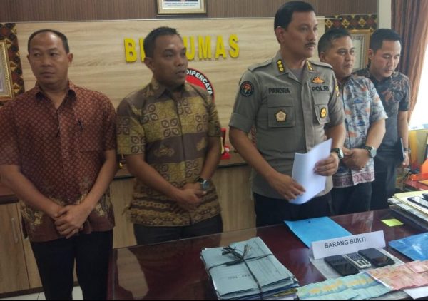 Polda Lampung Tetapkan Dua Tersangka Dua Tahan Pegawai Inspektorat, Kasus OTT Kesbangpol “Gelap”