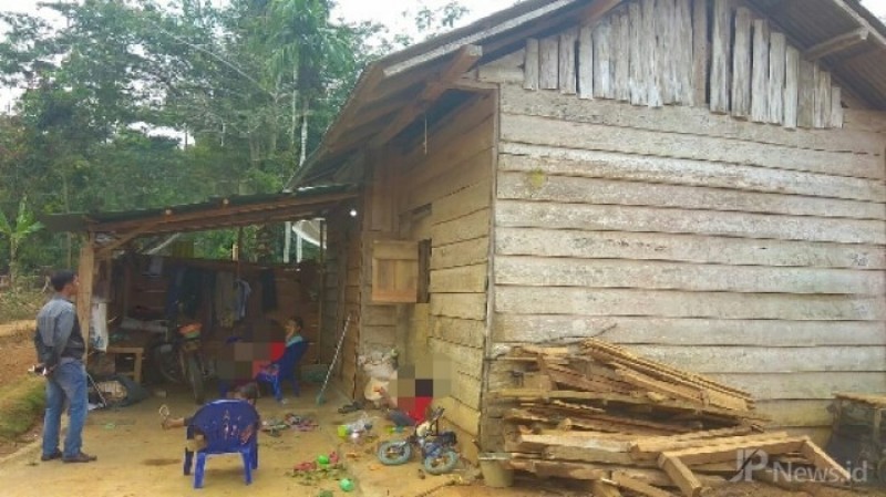 Densus 88 Amankan Terduga Teroris di Dusun Sinargunung Pesisir Barat