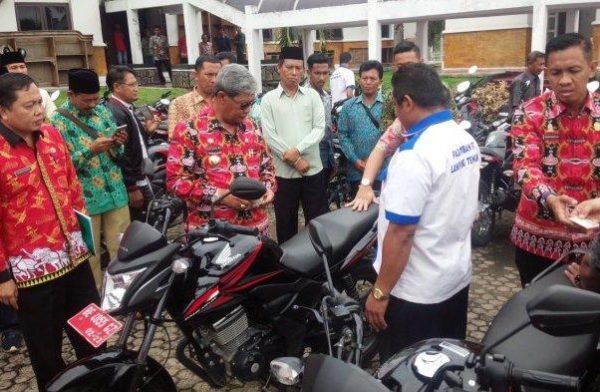 DPRD Soroti Anggaran Rp1 Miliar Beli 95 Unit Motor Untuk PKH, Bupati Loekman “Ngotot” Sesuai Program