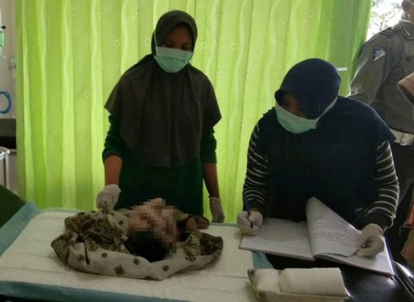 Geger Bayi Orok Dibuang Dalam Sumur Warga di Unit II