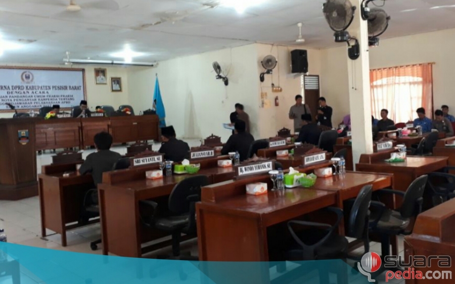 Dihadiri Enam Anggota Rapat Paripurna DPRD Pesisir Barat Gagal Digelar