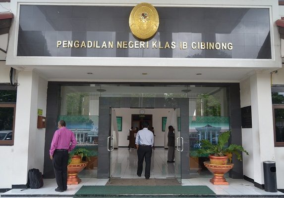 Hakim Cibinong Bebaskan Terdakwa Kasus Perkosaan Anak Dibawah Umur Yang Dituntut 14 Tahun Penjara?