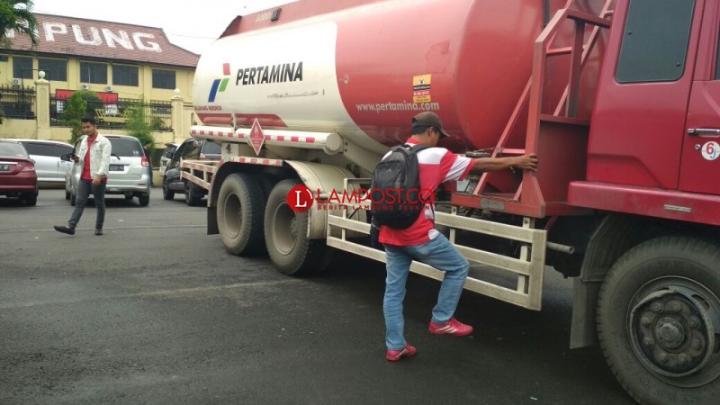Polda Lampung Tangkap Empat Tangki Berisi BBM Oplosan