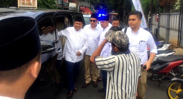 Prabowo Hadiri Haul Habib Kwitang Didampingi AHY
