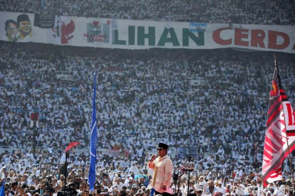 Prabowo Cibir Klaim Pertumbuhan Ekonomi 5 Persen, Rakyat Enggak Mau Diakal-akal