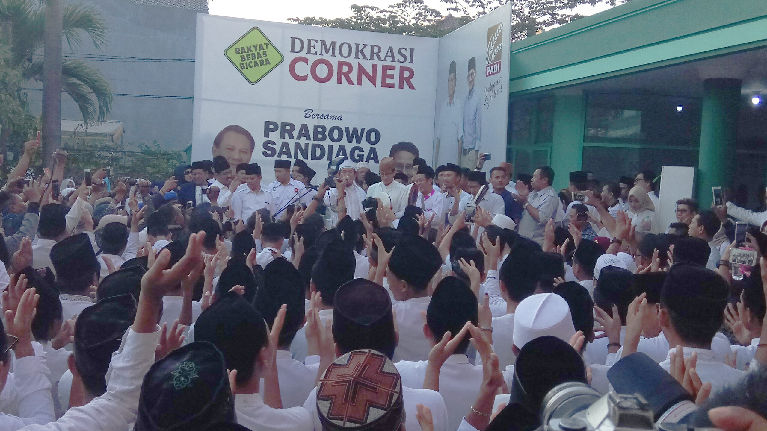 Sandiaga : Saatnya Santri Jihad Ekonomi Untuk  Kesejahteraan Bangsa