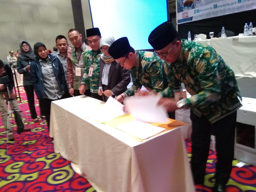 KPU Tetapkan Rekapitulasi Hasil perhitungan Suara Pilgub Lampung 2018