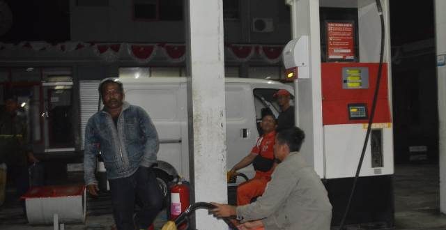 Viral di Medsos SPBU 24.345.107 Menggala Milik Pemda Tulang Bawang “Cor Jerigen” BBM Premiun
