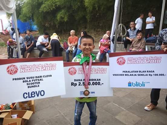 Fahri Kembali Harumkan Nama TUBABA di Kancah Nasional Lewat Olimpiade Sains Kuark 2018