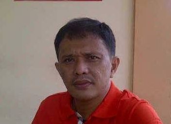 Politik Gunting Pita