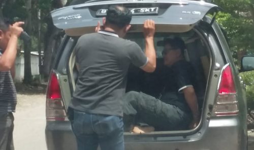 Peras Kepala Sekolah Tiga Oknum Wartawan Mingguan Teropong Ditangkap Polres Pesawaran