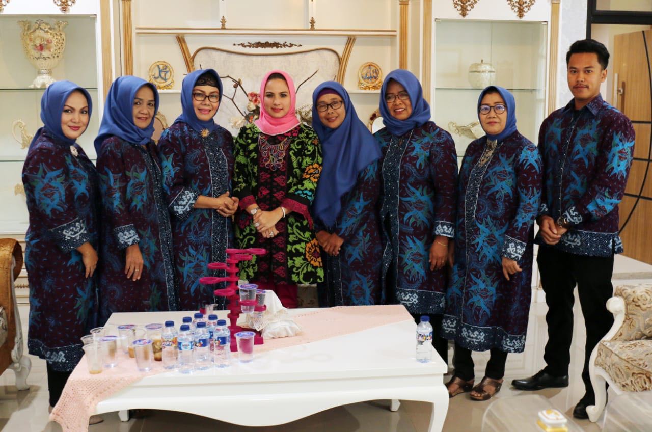 Yustin Ridho Ficardo Ajak Masyarakat Membudayakan Pakai Batik Lampung