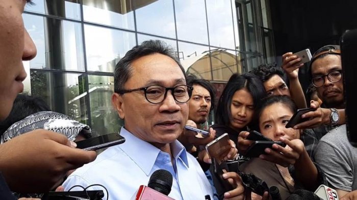 KPK Periksa Zulkifli Hasan Saksi Bos CV 9 Naga