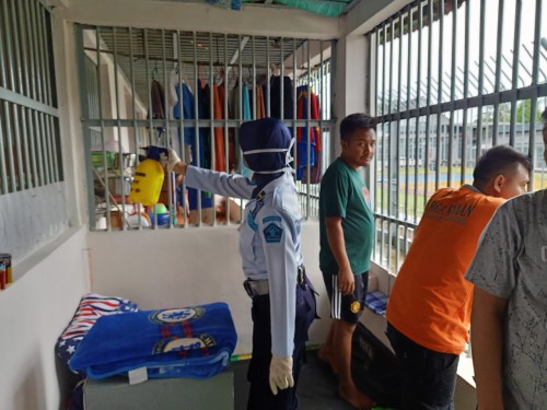 LP Kota Agung Clining Disinfektan Covid-19