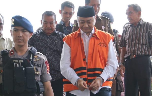 Taufik Hidayat Perpajangan Tangan Fee Proyek ke Bupati Agung Ilmu Mangkunegara