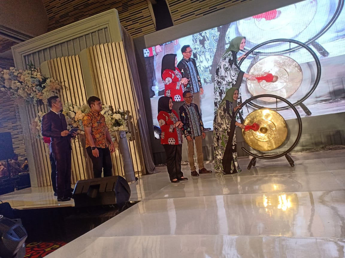 Ketua Deskranasda Buka Wedding Fair 2020 Novotel
